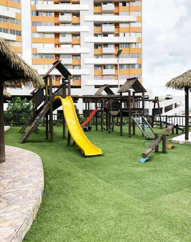 Clean narrow hallway connecting rooms with tiled floor at Residencial El Crisol Panama