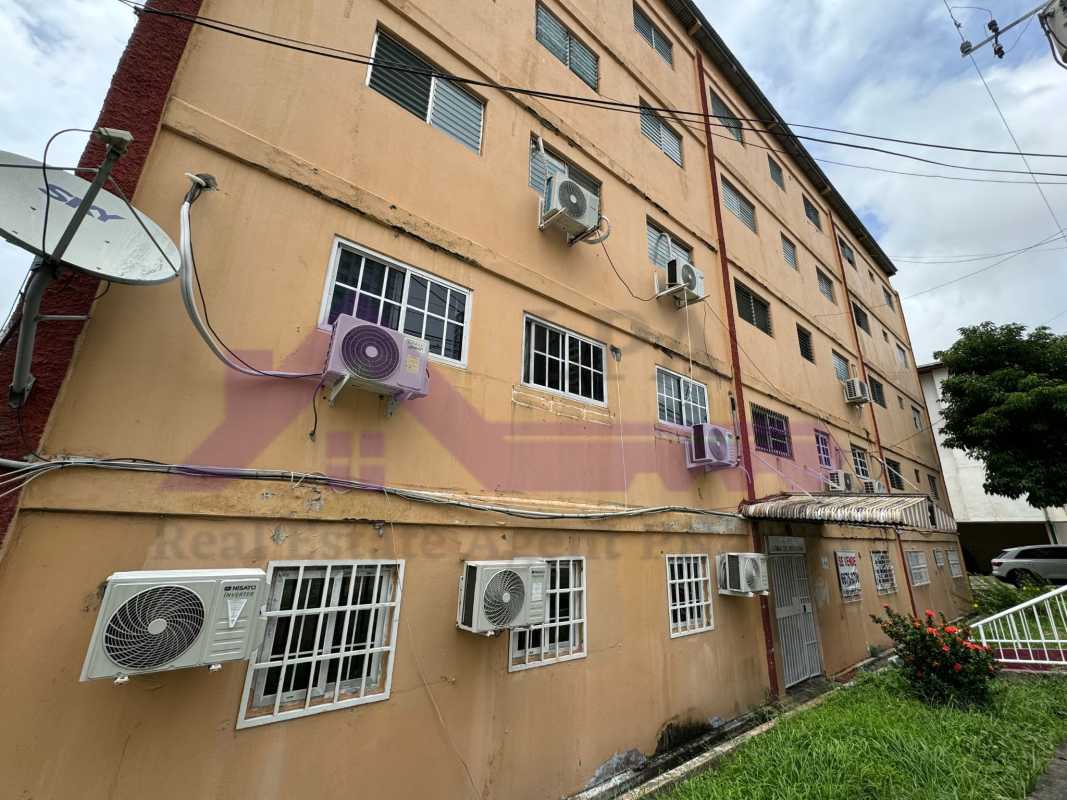 Modern 2BR Apartment in PH Loma de Miramar Hato Pintado