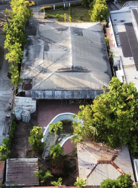 Large 1200m2 lot aerial with garden and pool, Altos del Golf investment house Panama