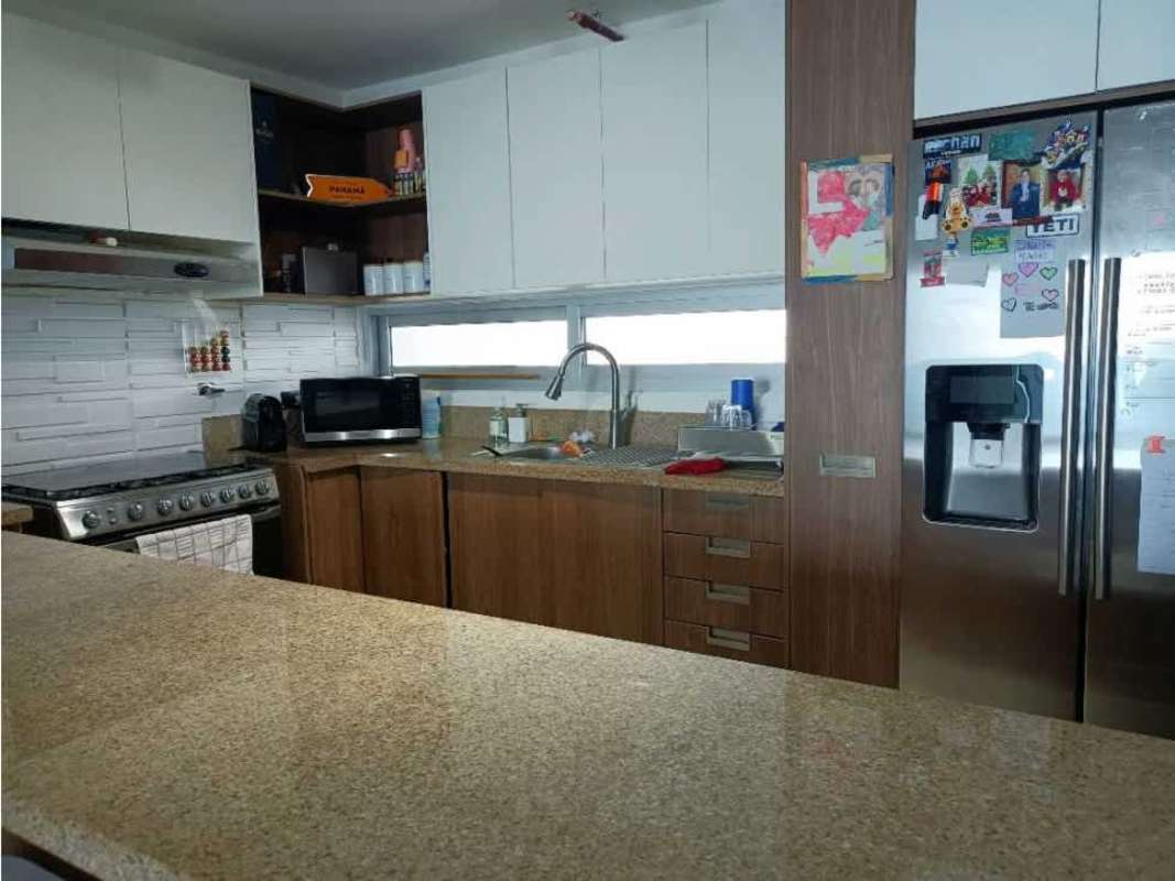 Main bedroom with balcony and ocean view in PH Nautica Coco del Mar Panama City