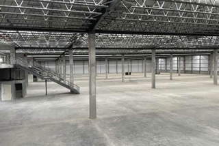 Industrial Warehouse for Sale and Rent in 24 de Diciembre - 0 bedrooms