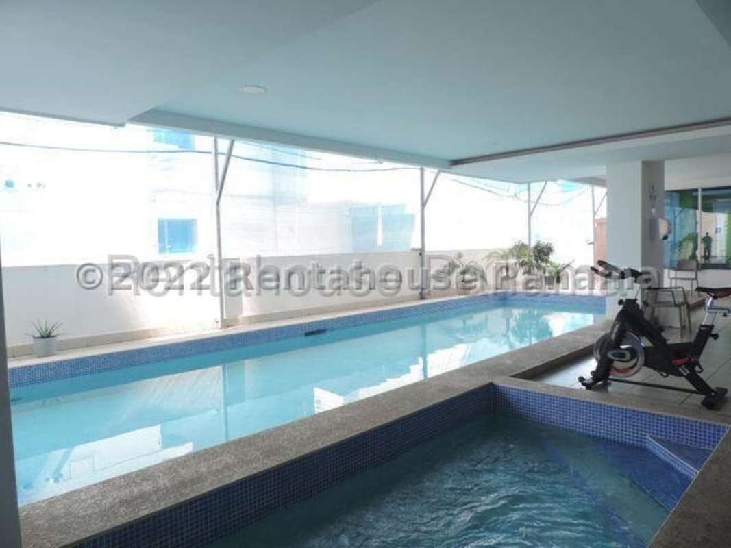 Covered entrance driveway with security PH San Francisco Bay in Panama City