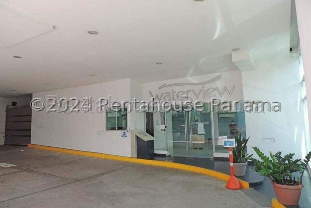 Children’s indoor playroom colorful murals toys at PH San Francisco Bay Panama