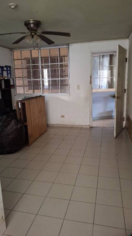 Living area with window ceiling fan tiled floor PH Mystic Park Panama City