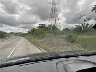 Rolling green farmland ideal for cattle or agriculture Buena Vista Colón Panama