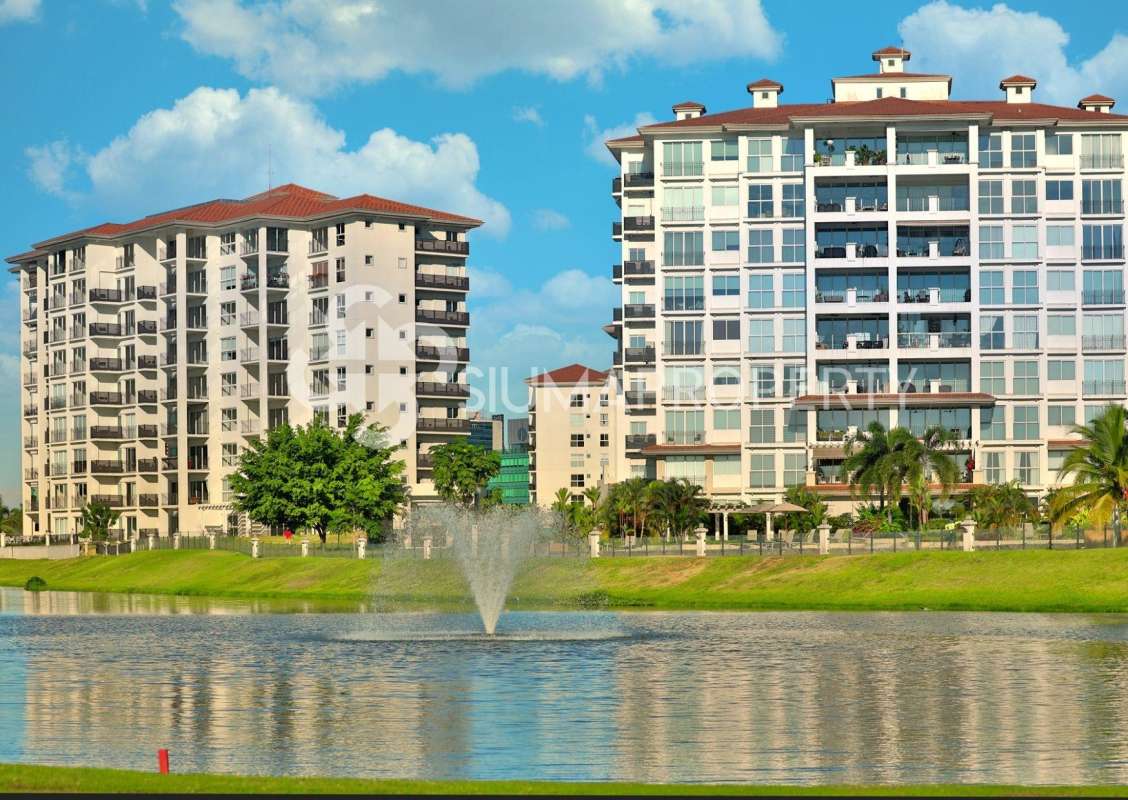 Beautiful landscaped gardens and mini golf green at PH The Reserve Santa Maria Panama