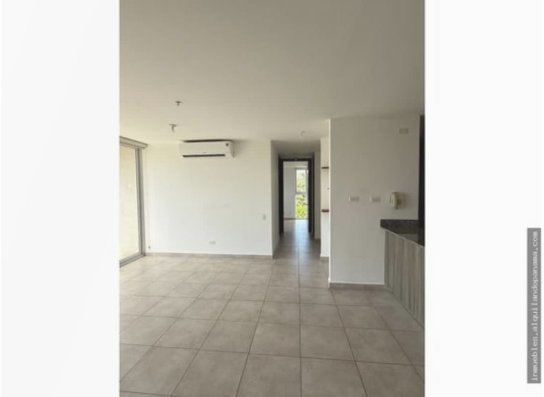 Facade of PH Hacienda Golf apartment building Brisas del Golf Panama