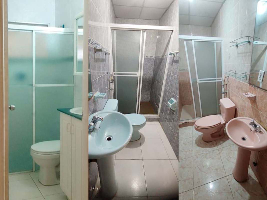 Bathrooms with frosted glass showers, tiles Villa Zaita rental Panama