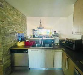 Master suite with king bed, terrace access, ocean view in Bijao Balboa Tower Río Hato