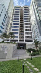 Apartment for Sale in San Francisco - 3 bedrooms