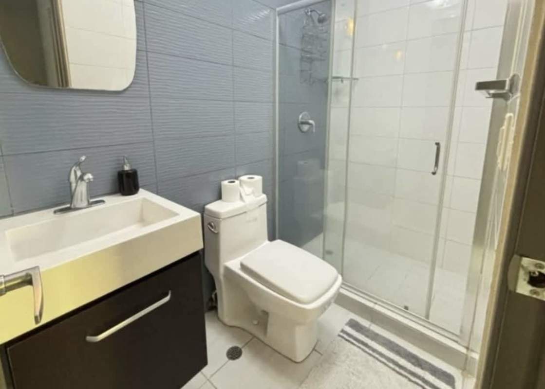 High-rise apartment balcony overlooking Panama City skyline PH Metropolitan Park Carrasquilla