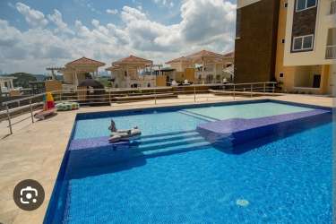 Residential complex with pool and sun deck PH Tucan Country Club Panama Pacifico