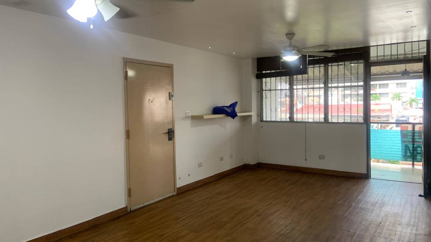 Spacious living dining with ceiling fans and large windows in Edificio Monserrat Panama City