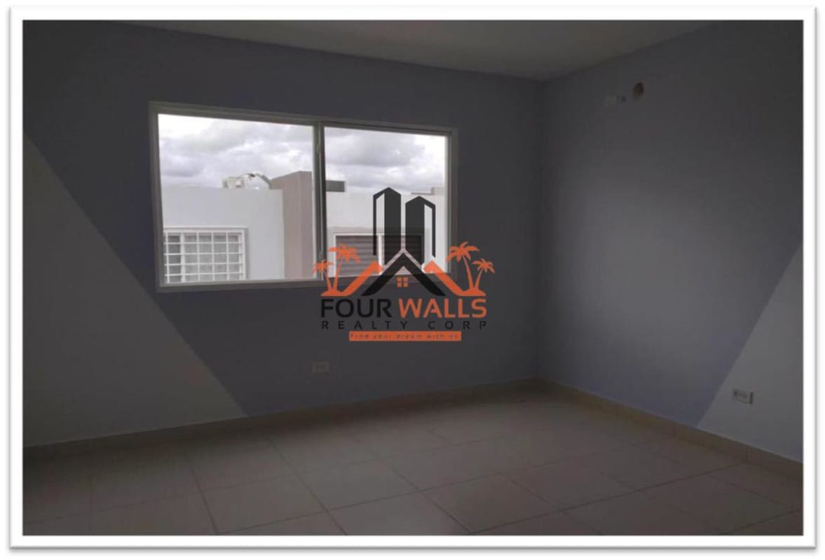 Bedroom with natural light and tiled floor PH Augusta Brisas del Golf