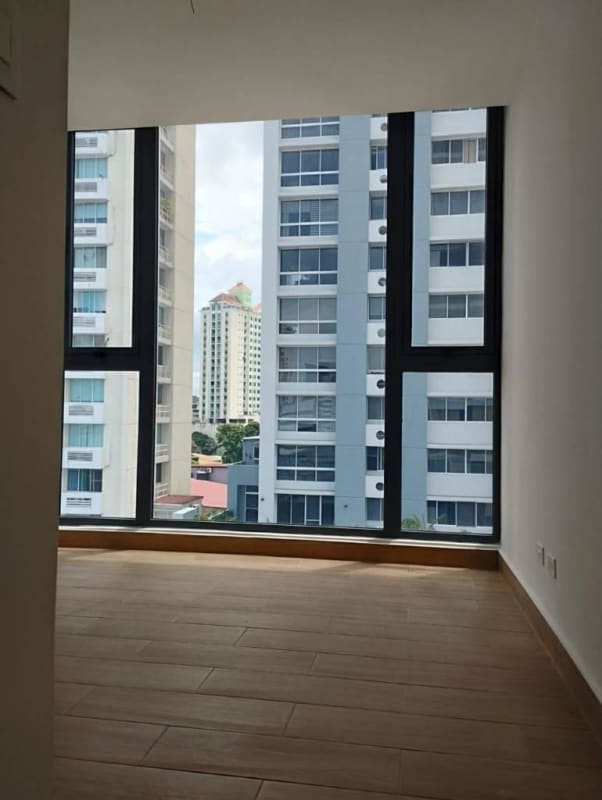 Urban skyline view from bedroom PH Le Mans Panama