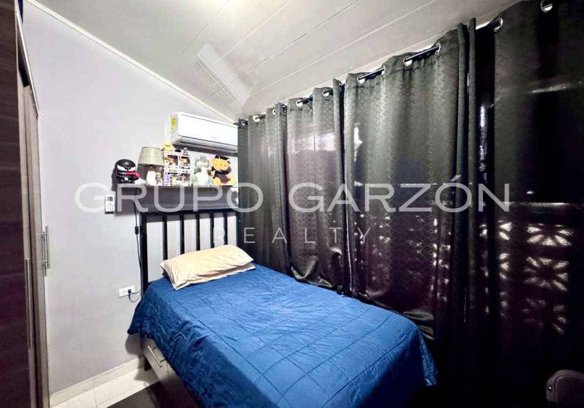 Spacious Duplex 4BR House Villas El Naranjal Pedregal