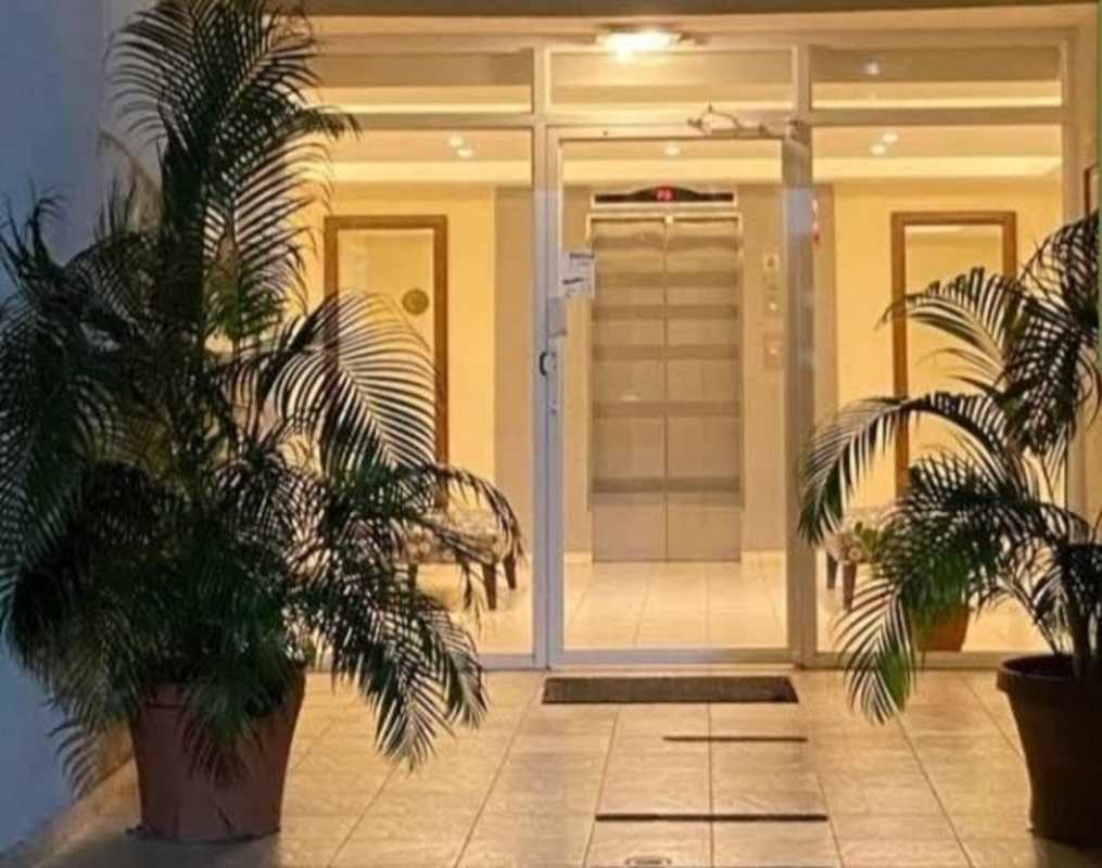 Entrance lobby with elevator Edificios Mallorca Los Andes Panama City