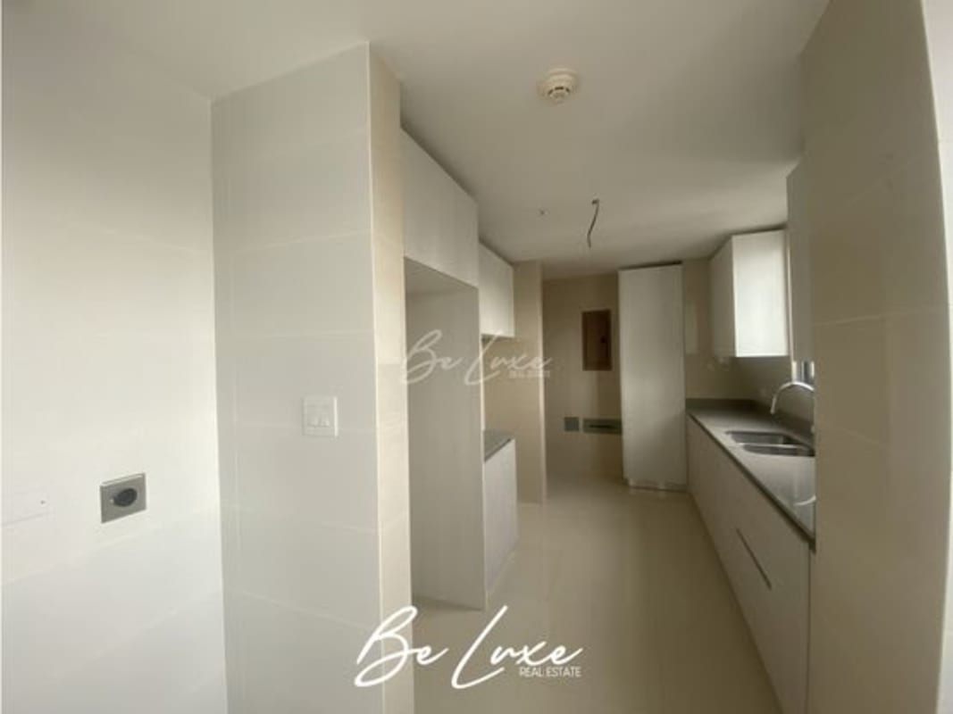 Infinity pool with panoramic ocean view atop PH Costanera Avenida Balboa Panama