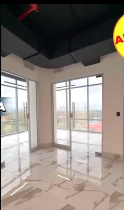 Bright office with glass partitions and city views Costa del Este Panama