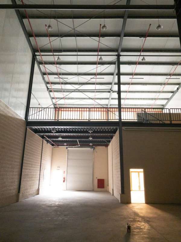 Warehouse mezzanine storage loading door fire system Via Tocumen Panama