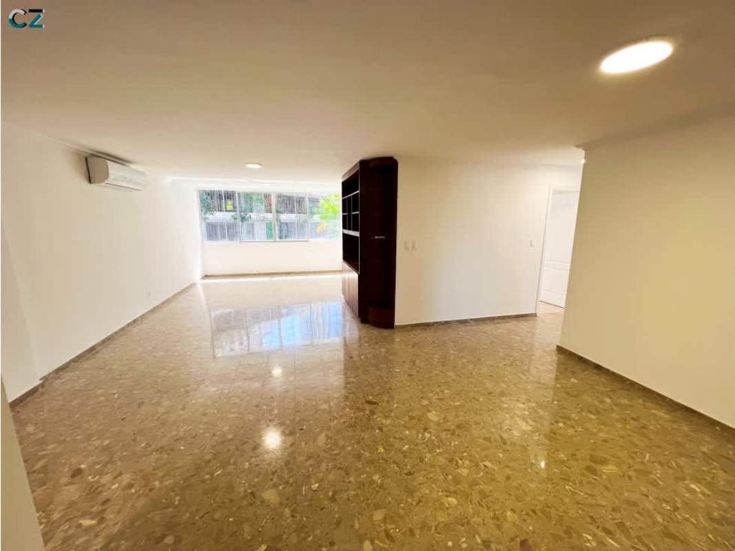 Kitchen with granite countertops, modern appliances in PH Solimar Marbella Panama City