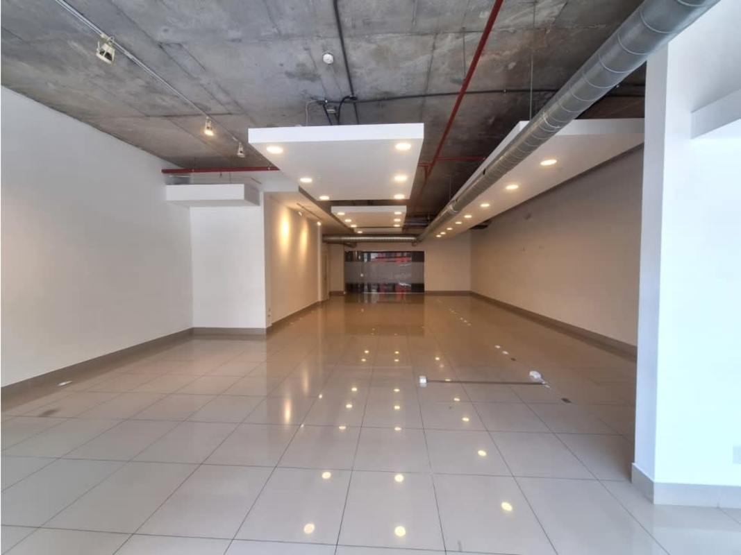 Open-plan commercial interior with industrial ceiling for rent Habitats Plaza Bella Vista Panama