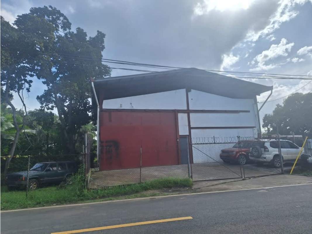 Open plan industrial warehouse interior 500m2 for rent Ciudad Radial Panama