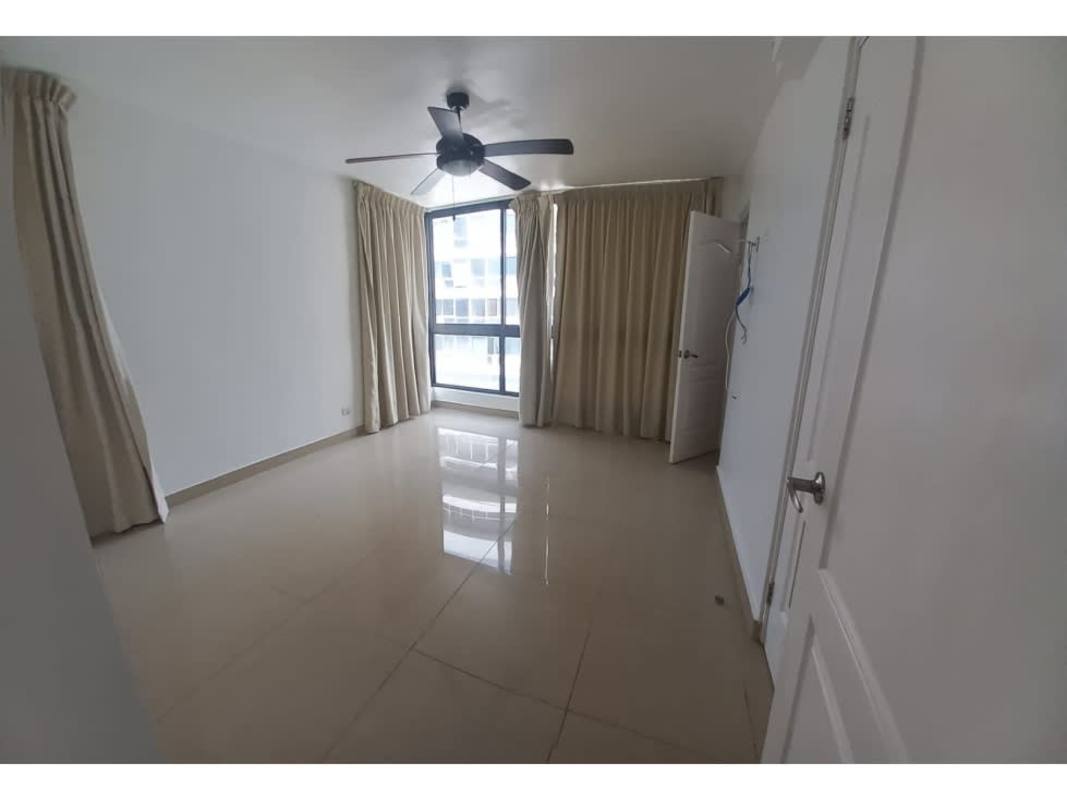 Master bedroom with large window, tile floor, city view in PH San Francisco Bay Tower 500 Panama