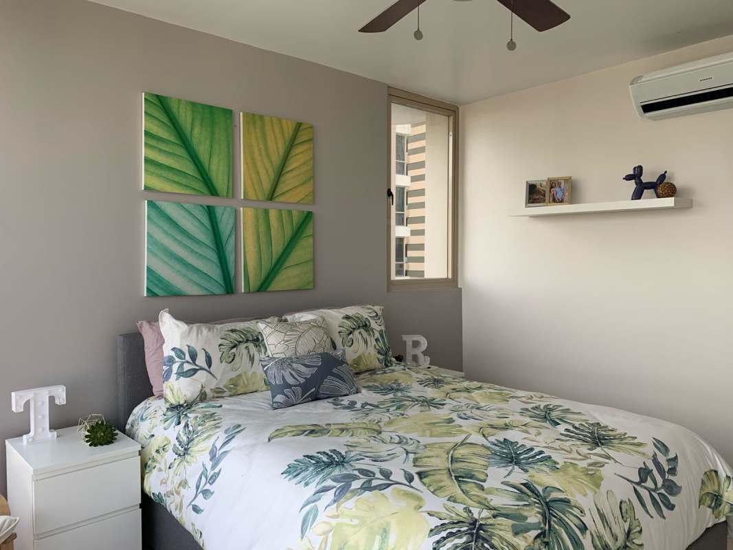 Bright second bedroom with AC city views in PH San Francisco Bay Panama