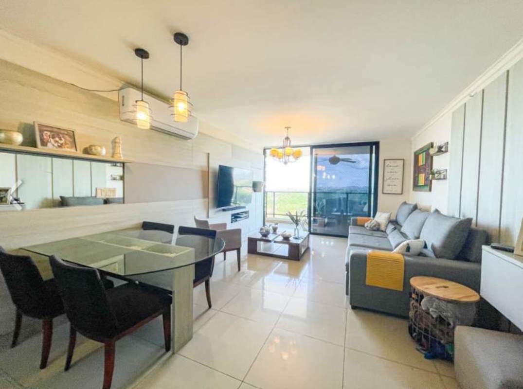 Common social lounge with billiard and seating in PH Portofino Tower Villa de las Fuentes Panama