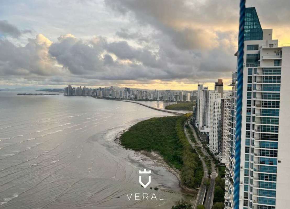 Modern kitchen with granite countertops, appliances at PH Pearl at the Sea Panama