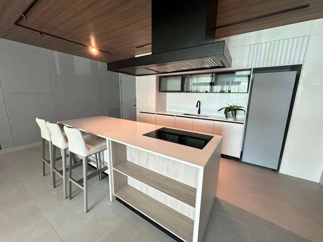 Bedroom with large window, ambient lighting, modern design in PH Uptown Calle Uruguay Panama