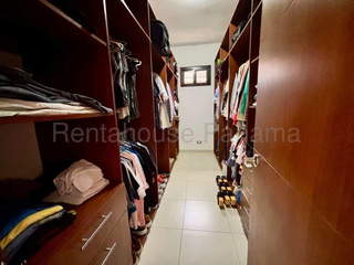 House for Sale in Costa Sur - 4 bedrooms