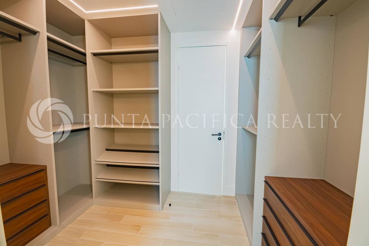 Spacious master bedroom with floor-to-ceiling views and balcony SeaScape Ocean Reef Panama