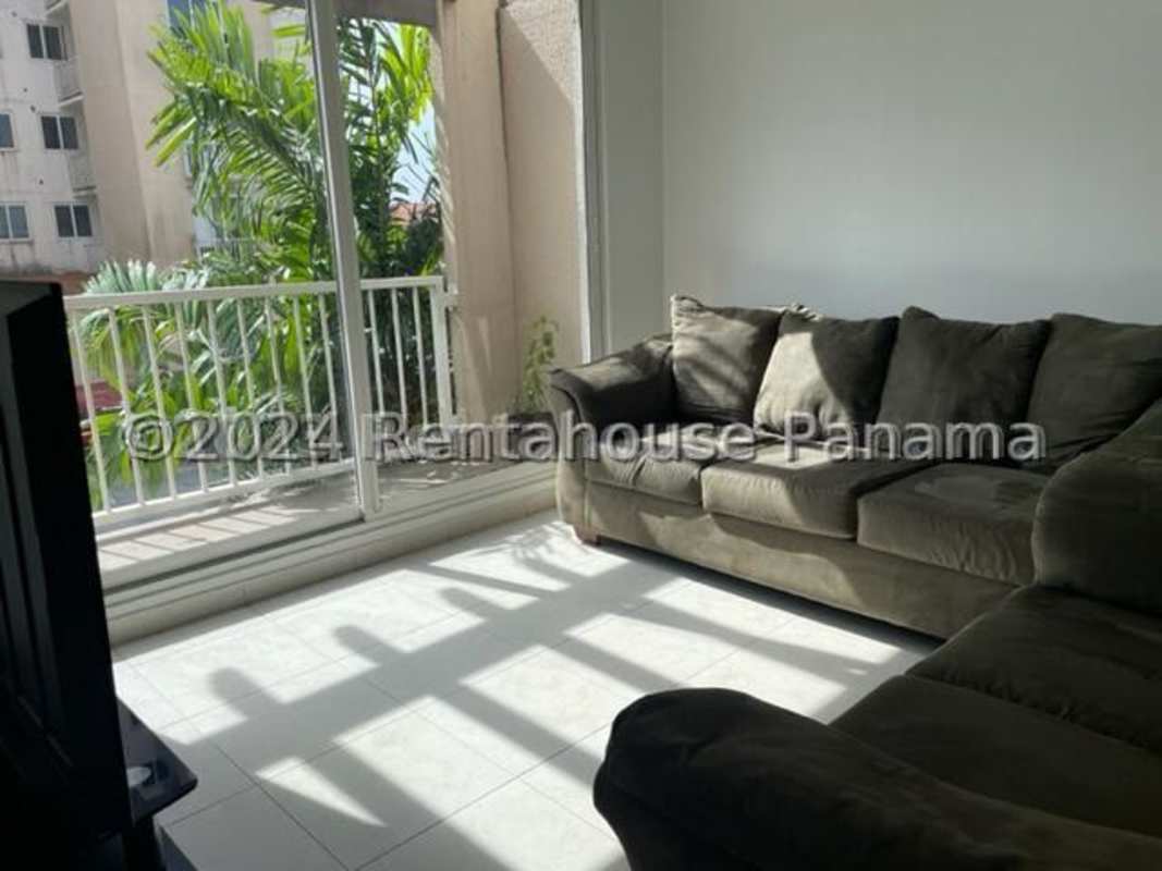 Full bathroom with walk-in shower and modern sink in Versalles Costa Sur Panama