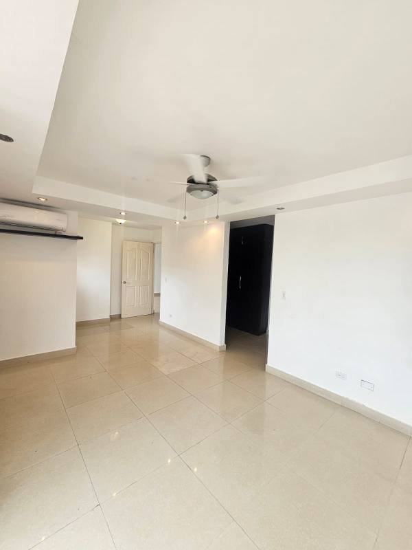 Second bedroom with panoramic city and mountain views in Dos Mares View II Panama City