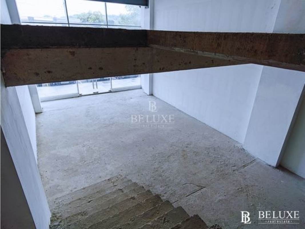 Ground floor open unfinished retail or office unit in Dorado City Center Betania Panama