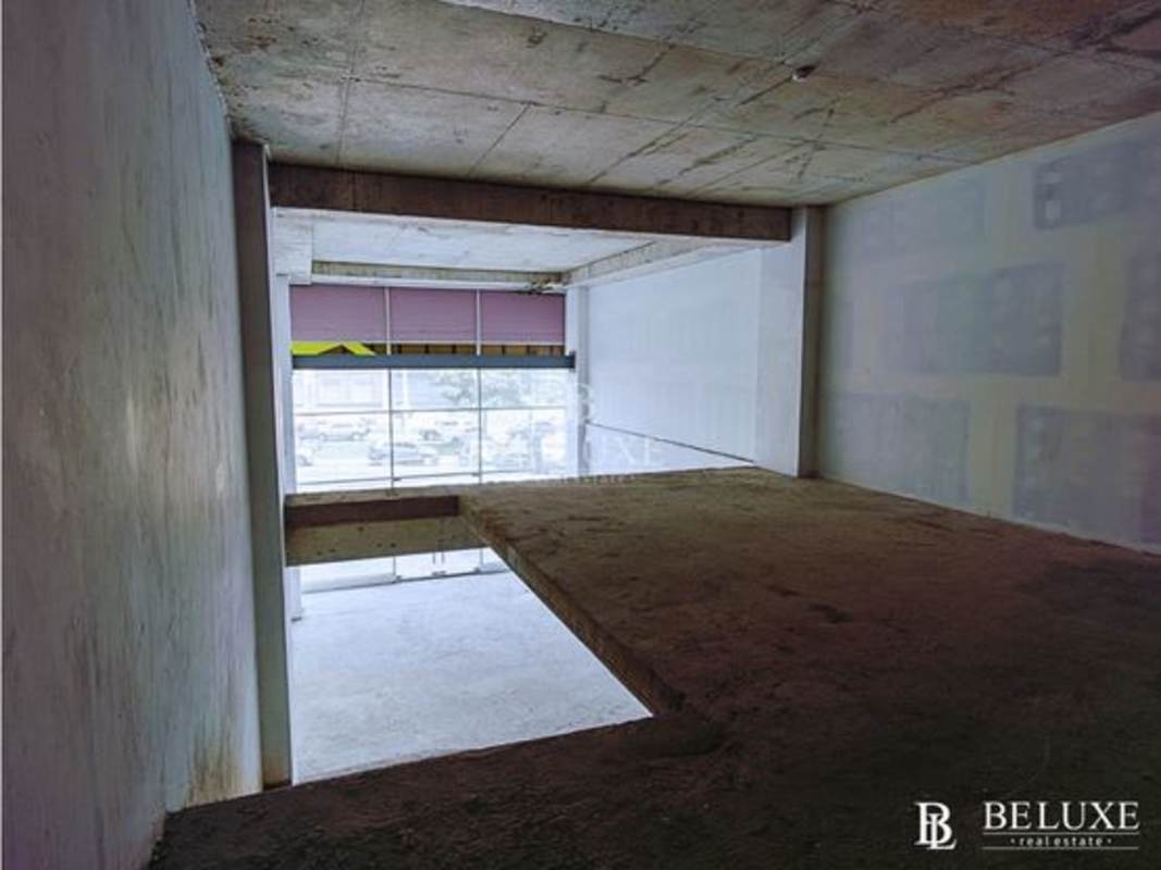 Modern LEED gold-certified Dorado City Center facade with glass architecture in Betania Panama