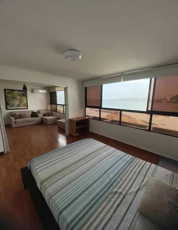 Spacious bedroom area with Panoramic Pacific Ocean views in PH Bahía Balboa Panama