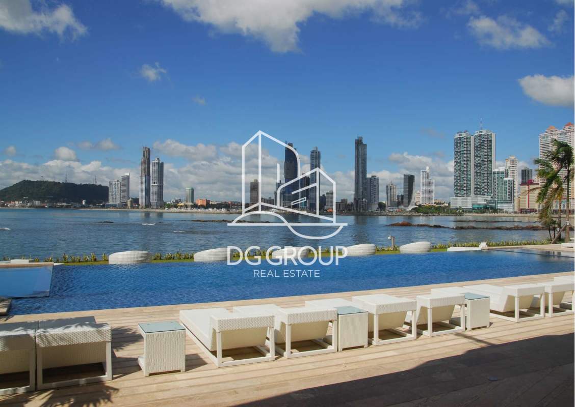 Infinity edge pool with panoramic skyline and Pacific ocean vista at PH The Point Panama City