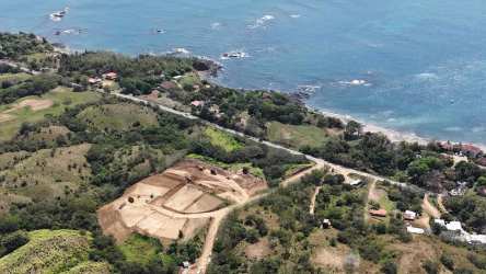 Large panoramic development land plots overlooking ocean in Panama