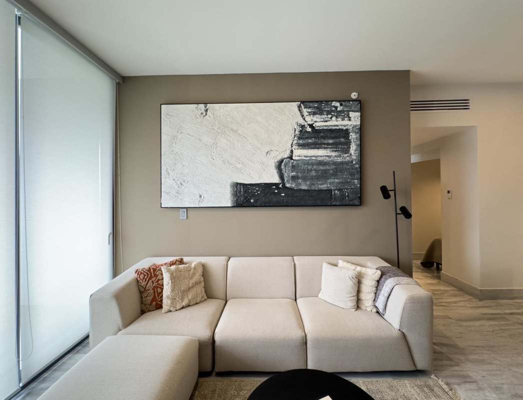 Luxury bathroom with marble tiles and large vanity PH BICSA Avenida Balboa