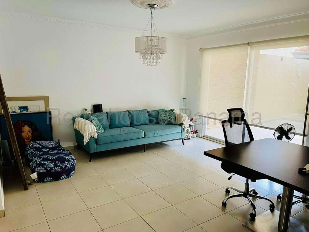 Spacious 4BR Family Home with Pool Villa Tivoli Brisas del Golf