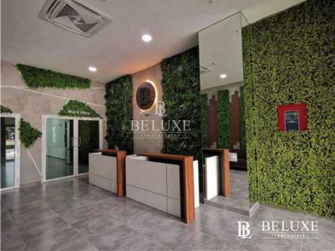 Eco-friendly lobby with biophilic decor and seating in PH El Botánico Bella Vista Panama