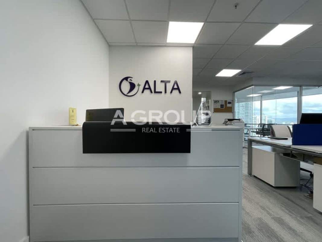 Spacious reception and open workspace in furnished office at Financial Park Costa del Este