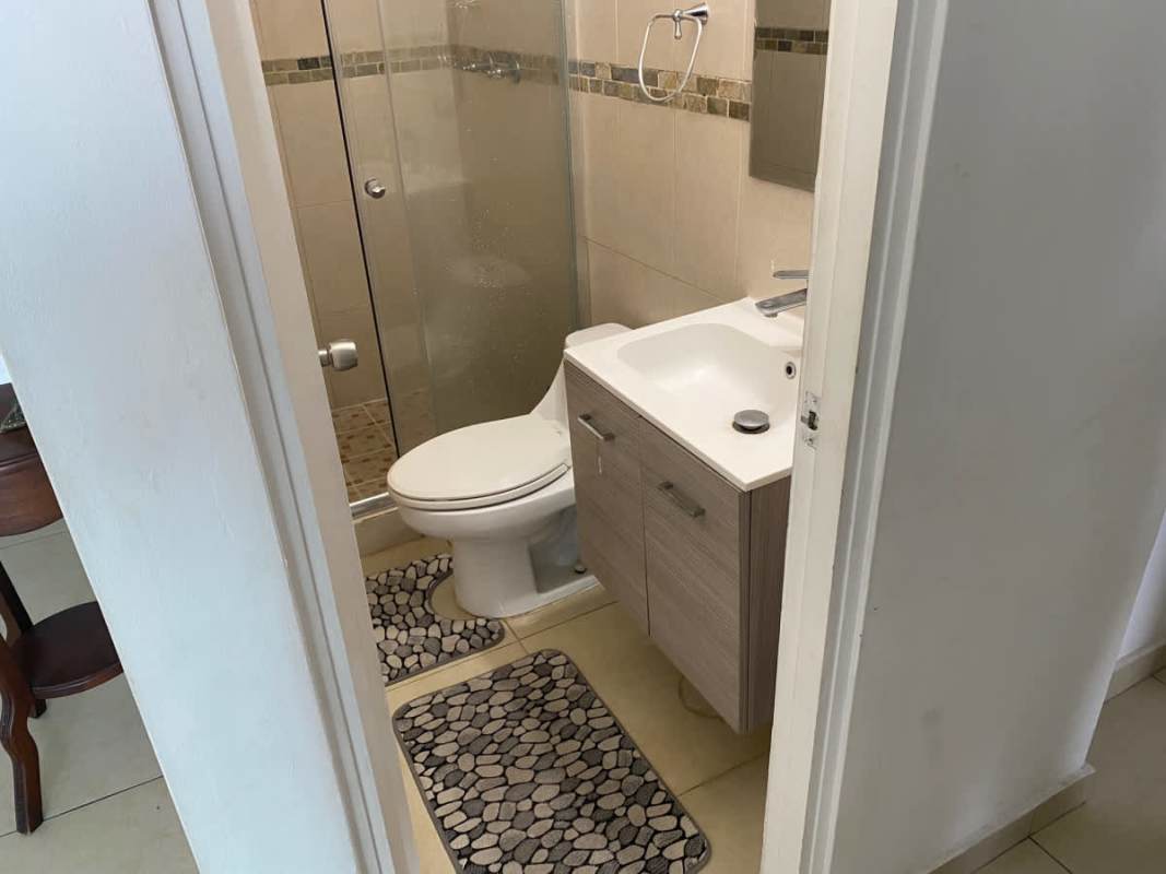 Modern kitchen with stainless fridge, granite countertops, appliances PH Green Point Carrasquilla Panama