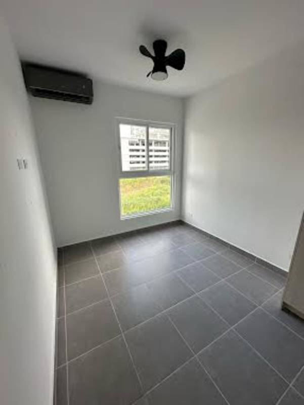 Bright bedroom with AC large window ceramic floor PH Villa Lucre Panama rental