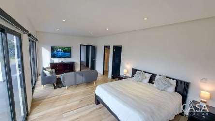 Coffee Farm Estate with Modern Home & Volcano View in Boquete - View 3