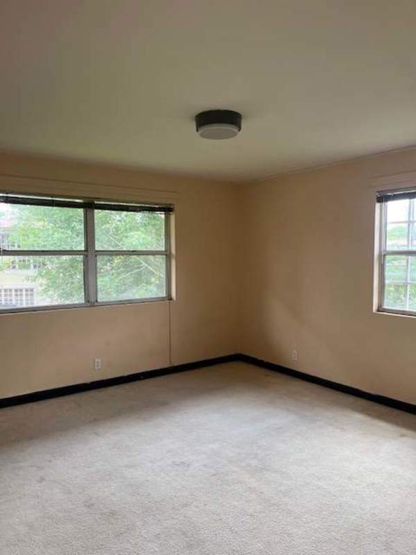 Building for Sale with Large Lot in Clayton Panama