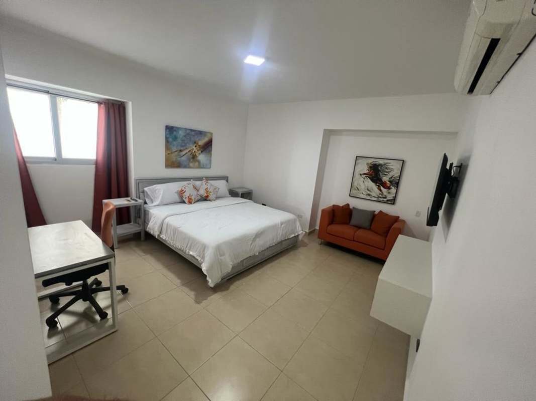 Bright master bedroom with panoramic ocean views in PH Waters on the Bay Avenida Balboa Panama